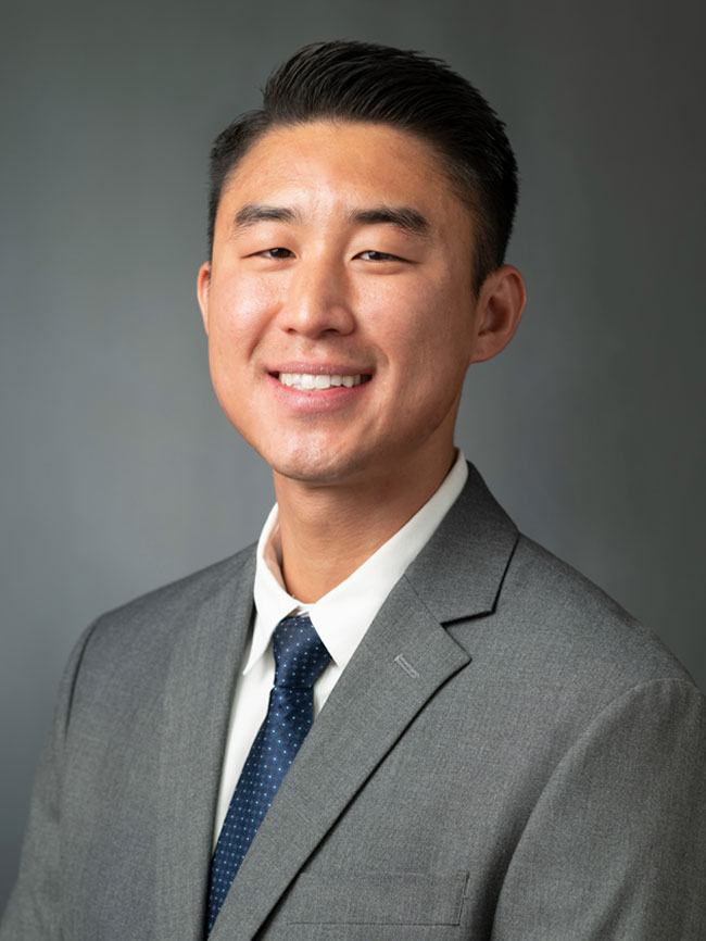 Dr. Kevin Yum 